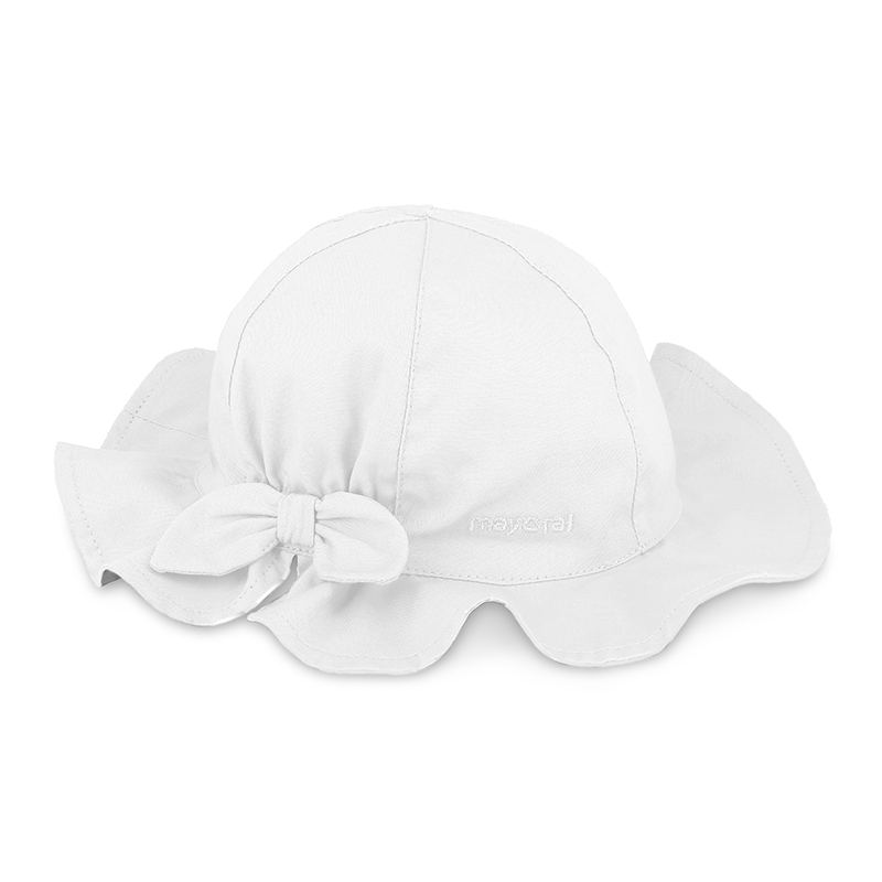 Chapéus; bandoletes; fitas e ganchos; meias; gorros