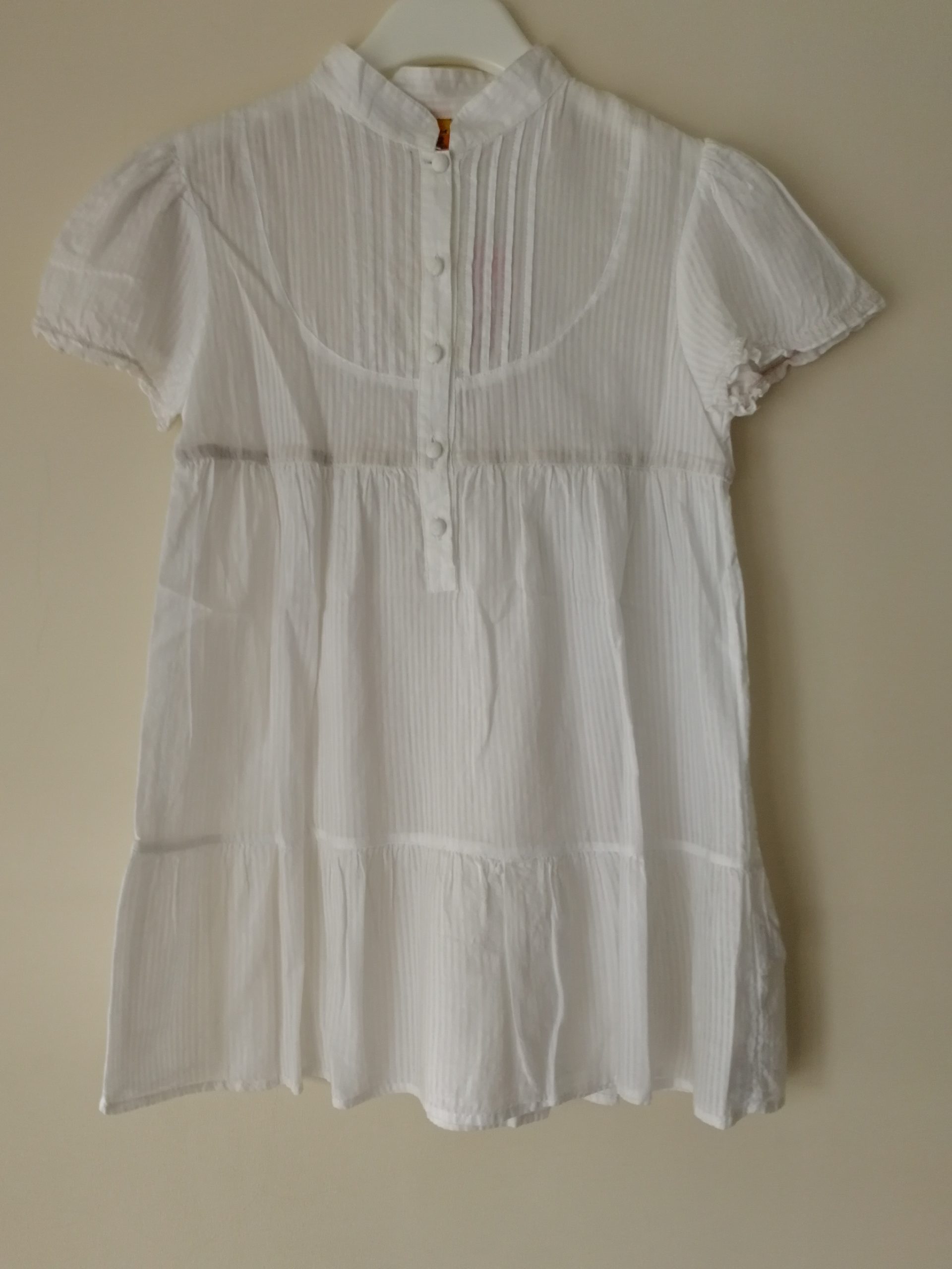 Blusas e camisas