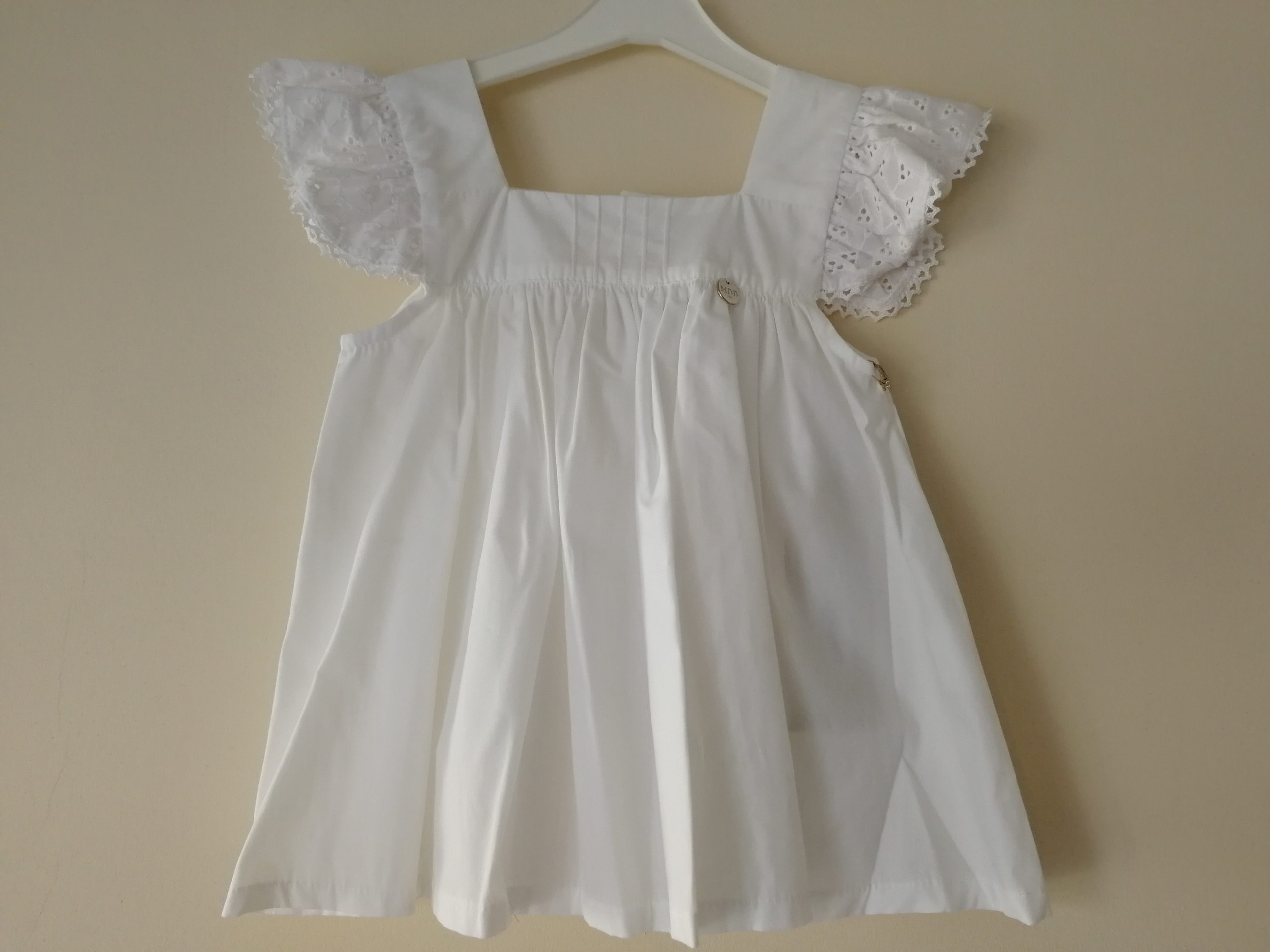 Blusas e camisas