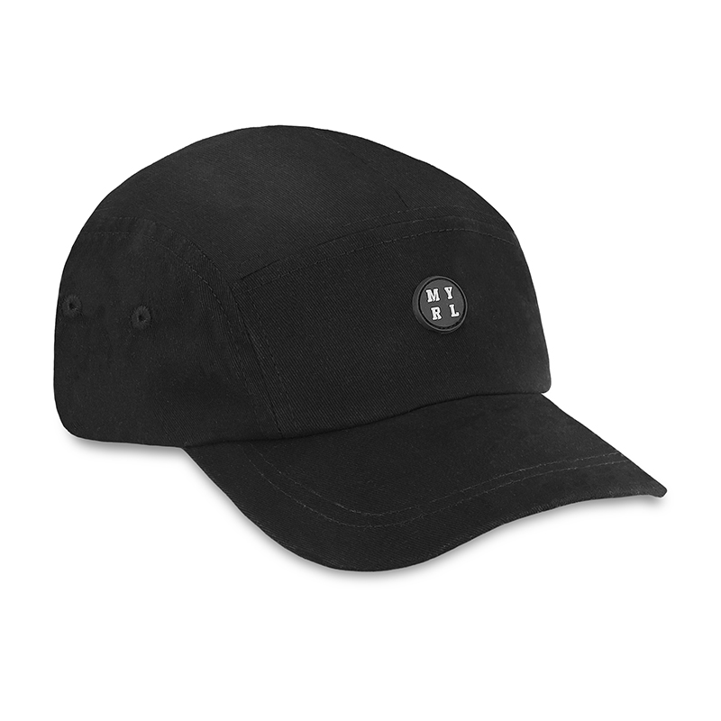 Bonés, chapéus, gorros, cintos, gravatas, laços, suspensórios, meias
